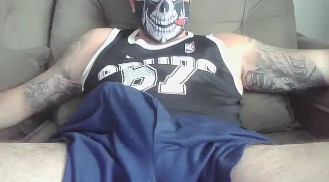 Snapshot of LorddVikingg chatting on March 7, 8:33 pm LorddVikingg online show from March 7, 8:33 pm