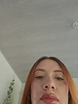 valery mora online show from December 20, 3:15 pm