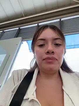 Snapshot of valery_mora chatting on June 30, 5:46 pm valery mora online show from June 30, 5:46 pm