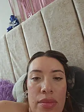 valery mora online show from November 12, 4:11 pm