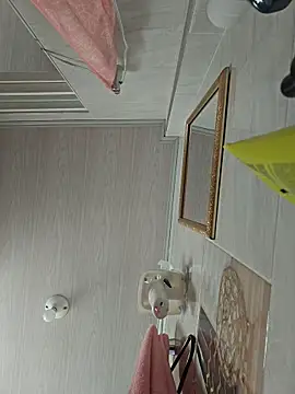 valery mora online show from March 7, 2:22 pm