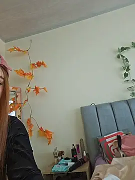 valery mora online show from November 13, 6:45 pm