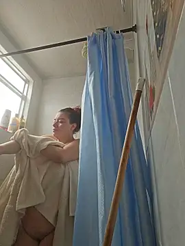 valery mora online show from November 6, 4:44 pm