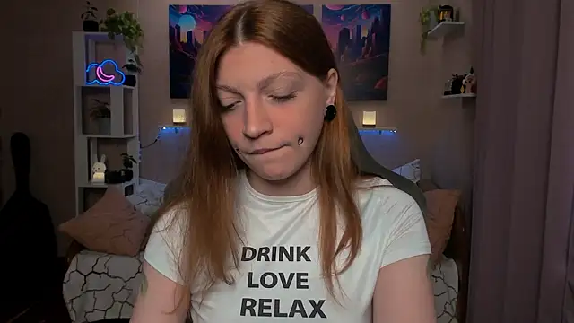 Snapshot of Lolly_Haze chatting on July 11, 4:13 am Lolly Haze online show from July 11, 4:13 am