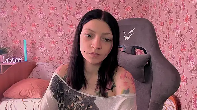 Lolly Haze online show from February 1, 5:49 am