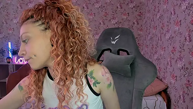 Lolly Haze online show from January 13, 5:44 am