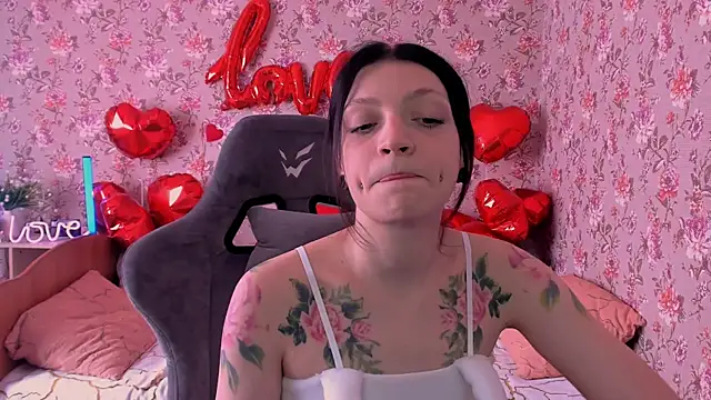 Lolly Haze online show from February 13, 5:40 am