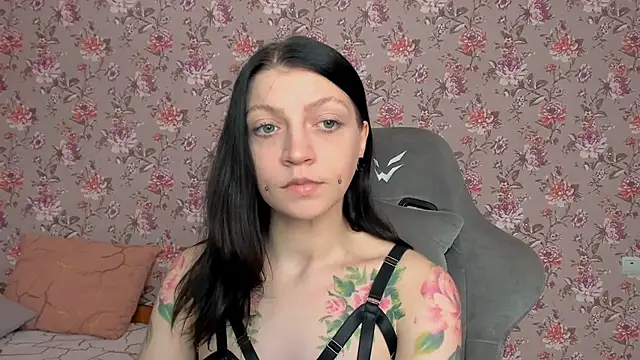 Lolly Haze online show from March 17, 1:30 am