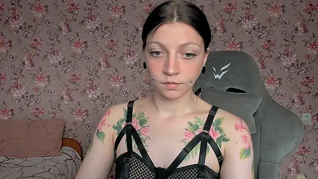 Lolly Haze online show from May 10, 3:43 am