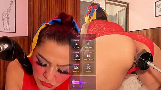 Snapshot of Aaliyah_Padron chatting on June 27, 1:39 pm Aaliyah Padron online show from June 27, 1:39 pm