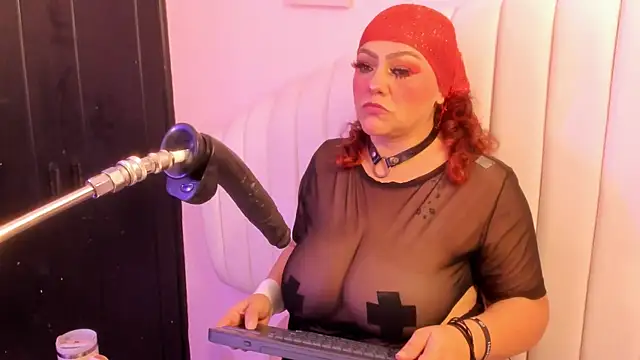 Snapshot of Aaliyah_Padron chatting on July 2, 12:22 pm Aaliyah Padron online show from July 2, 12:22 pm