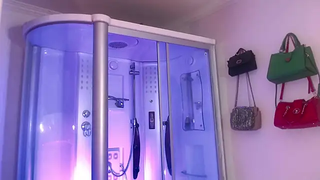 sexy-luna-star-ts online show from November 5, 8:01 pm