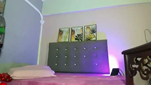 sexy-luna-star-ts online show from December 19, 7:05 pm