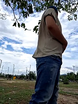  Ottis  online show from November 9, 7:51 pm