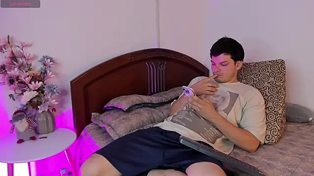  Ottis  online show from March 6, 11:00 pm