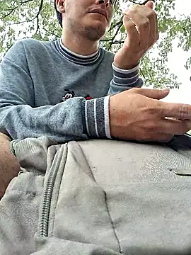  Ottis  online show from March 9, 6:44 pm