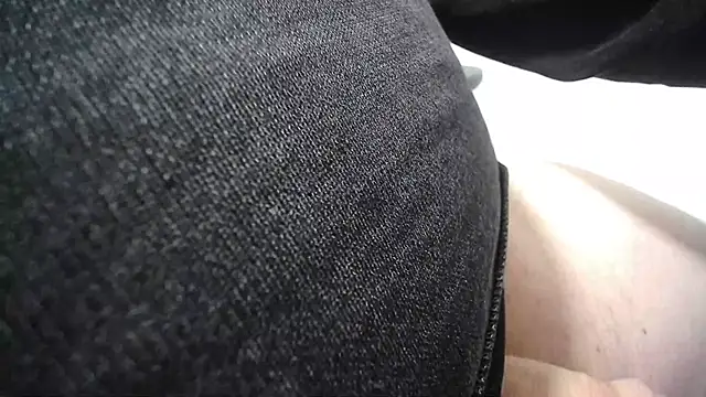 Snapshot of Mikeymike2024 chatting on November 3, 7:24 am Mikeymike2024 online show from November 3, 7:24 am