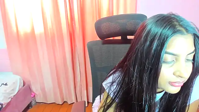 Snapshot of FalakRese chatting on November 29, 7:14 pm FalakRese online show from November 29, 7:14 pm