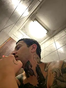 Christopherreis online show from November 7, 2:05 am