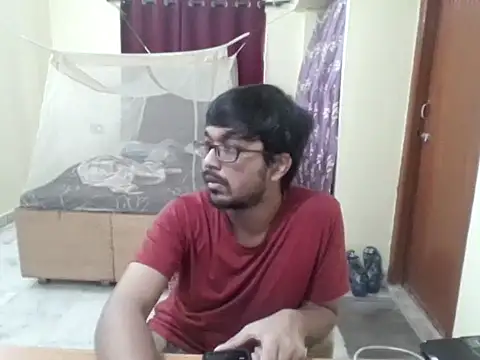 THE NAKED BOY online show from April 19, 4:13 am