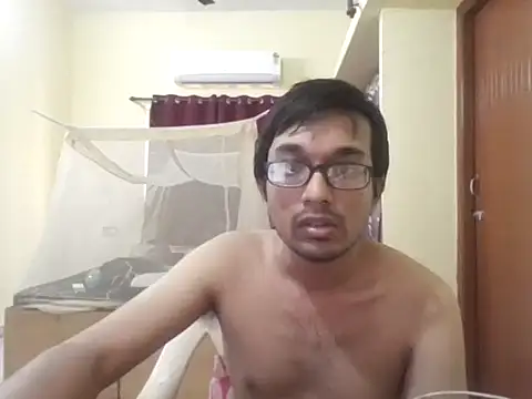 Snapshot of THE_NAKED_BOY chatting on November 16, 5:01 am THE NAKED BOY online show from November 16, 5:01 am