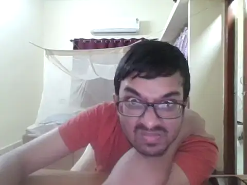 Snapshot of THE_NAKED_BOY chatting on October 2, 5:44 am THE NAKED BOY online show from October 2, 5:44 am