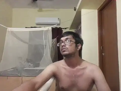 Snapshot of THE_NAKED_BOY chatting on November 18, 12:41 pm THE NAKED BOY online show from November 18, 12:41 pm