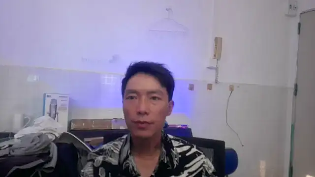 xhqds online show from April 22, 8:32 am