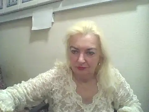 Snapshot of Meri798 chatting on October 19, 9:17 pm Meri798 online show from October 19, 9:17 pm