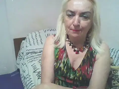 Snapshot of Meri798 chatting on October 9, 10:54 pm Meri798 online show from October 9, 10:54 pm
