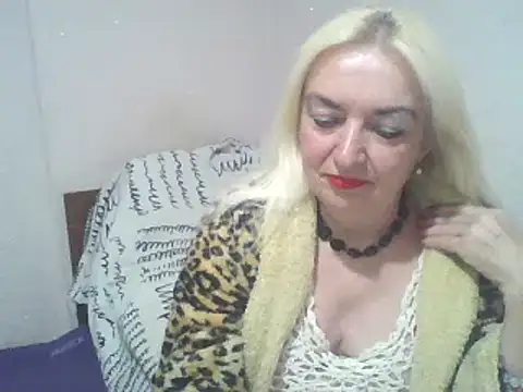 Snapshot of Meri798 chatting on September 27, 7:53 pm Meri798 online show from September 27, 7:53 pm