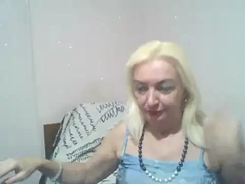 Snapshot of Meri798 chatting on October 10, 8:20 pm Meri798 online show from October 10, 8:20 pm