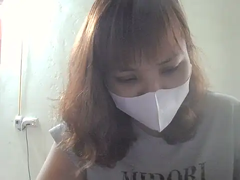 Snapshot of Angela-Eira chatting on June 10, 7:20 am Angela-Eira online show from June 10, 7:20 am