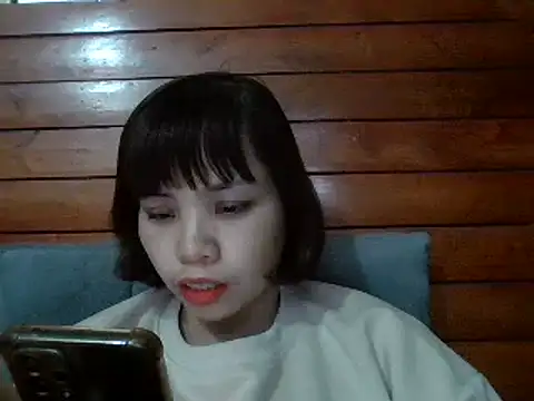 Snapshot of Angela-Eira chatting on March 13, 4:05 am Angela-Eira online show from March 13, 4:05 am