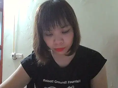 Snapshot of Angela-Eira chatting on October 2, 10:29 am Angela-Eira online show from October 2, 10:29 am