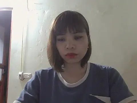 Snapshot of Angela-Eira chatting on October 18, 9:28 pm Angela-Eira online show from October 18, 9:28 pm