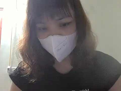 Snapshot of Angela-Eira chatting on March 2, 9:33 pm Angela-Eira online show from March 2, 9:33 pm