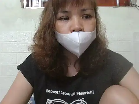 Snapshot of Angela-Eira chatting on June 13, 7:23 pm Angela-Eira online show from June 13, 7:23 pm