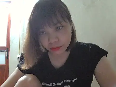 Snapshot of Angela-Eira chatting on October 9, 9:04 pm Angela-Eira online show from October 9, 9:04 pm