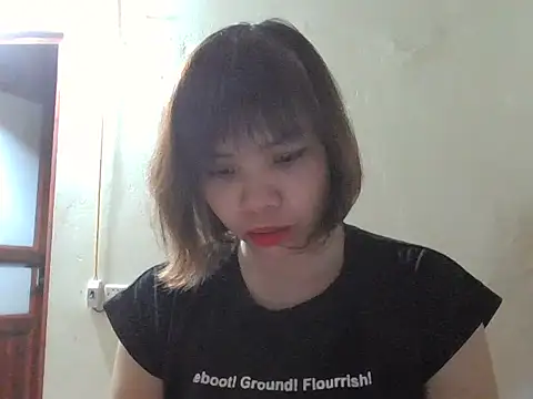 Snapshot of Angela-Eira chatting on September 10, 8:52 pm Angela-Eira online show from September 10, 8:52 pm