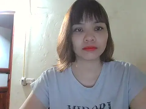 Snapshot of Angela-Eira chatting on October 10, 8:53 pm Angela-Eira online show from October 10, 8:53 pm