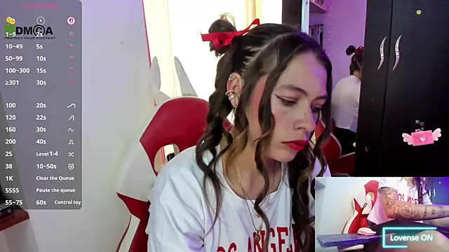 sweetlittlelisa online show from November 18, 7:39 pm