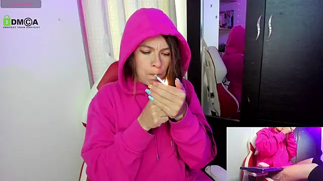 sweetlittlelisa online show from November 21, 9:25 pm