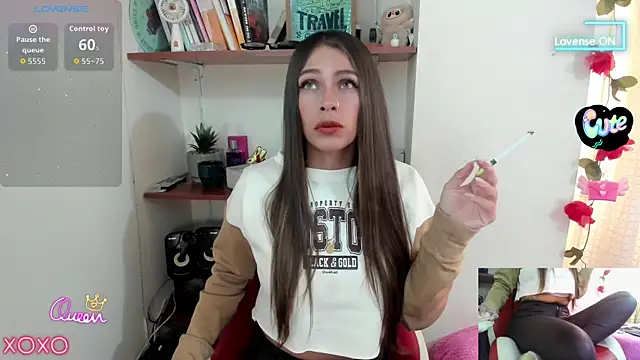 sweetlittlelisa online show from April 4, 7:20 pm