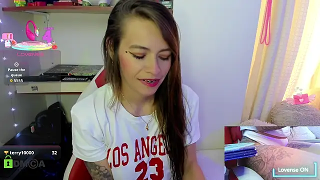 Snapshot of sweetlittlelisa chatting on September 26, 8:59 pm sweetlittlelisa online show from September 26, 8:59 pm