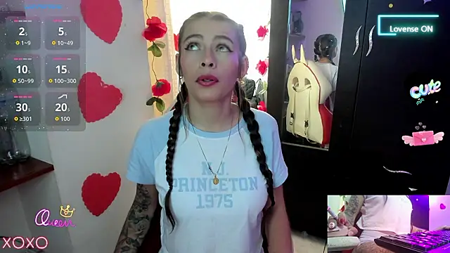 sweetlittlelisa online show from March 11, 8:47 pm