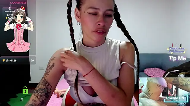 Snapshot of sweetlittlelisa chatting on March 3, 7:07 pm sweetlittlelisa online show from March 3, 7:07 pm