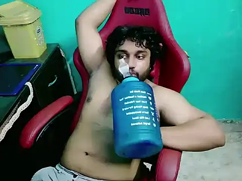 Snapshot of telugu_boy_ chatting on February 23, 6:47 am telugu boy online show from February 23, 6:47 am