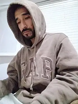 weedmanhot28 online show from May 9, 7:12 am