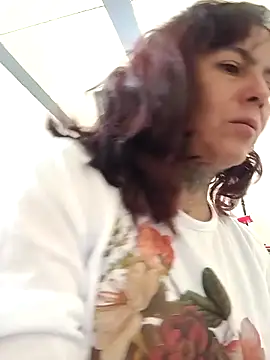 Dakary hot online show from November 14, 8:45 pm